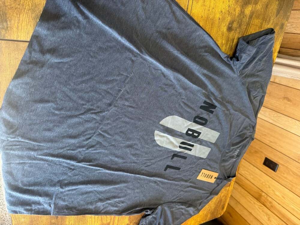 Nobull Men's Charcoal Heather U Tee
